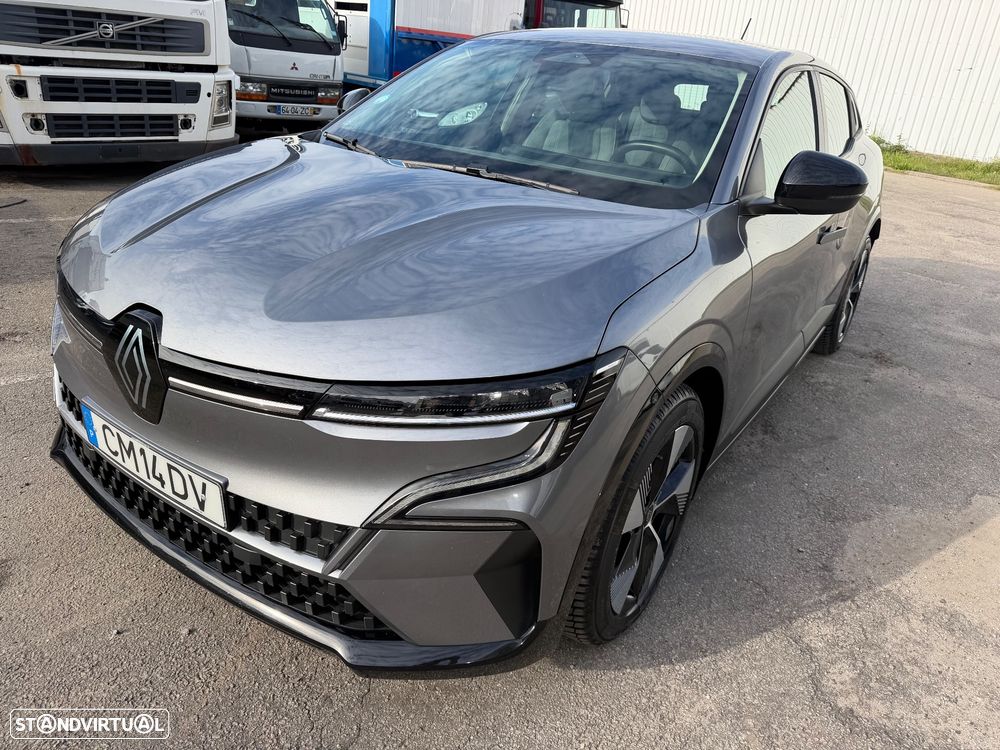Renault Mégane E-Tech - 2