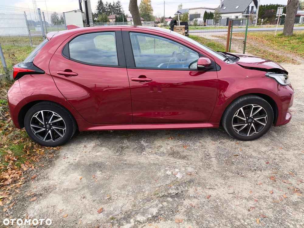 Toyota Yaris - 4
