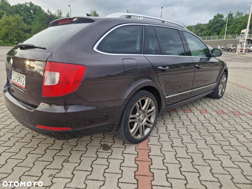 Skoda Superb 2.0 TDI Elegance DSG - 4