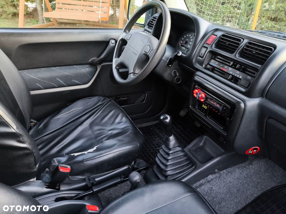 Suzuki Jimny 1.3 - 23