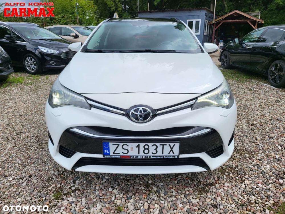 Toyota Avensis Touring Sports 1.8 Executive - 10