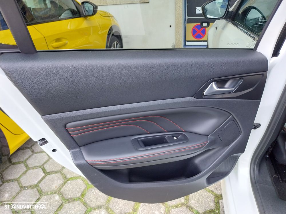 Peugeot 308 PureTech 130 EAT6 Stop & Start GT-Line Edition - 17