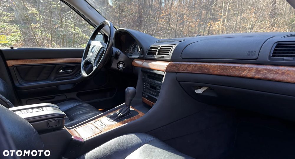BMW Seria 7 - 14