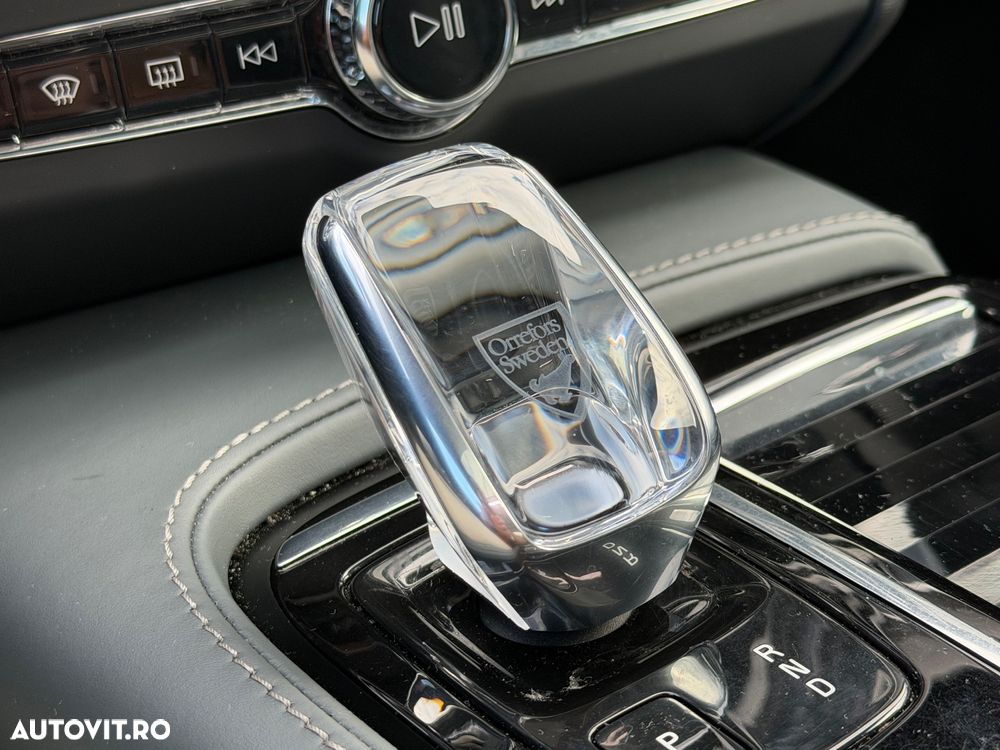 Volvo S90 T8 Twin Engine AWD Geartronic Inscription - 28