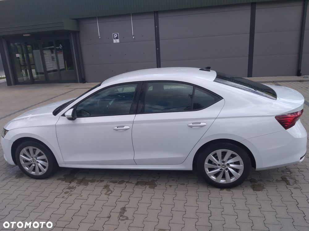 Skoda Octavia 1.5 TSI mHEV Selection DSG - 9