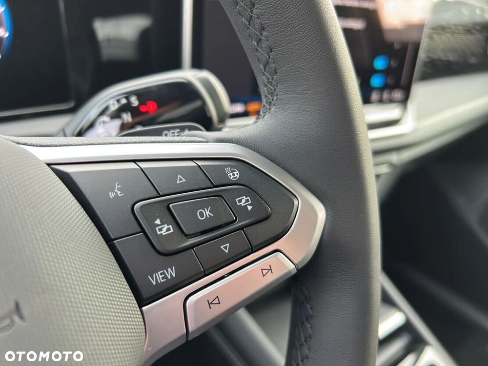 Volkswagen Tiguan - 16