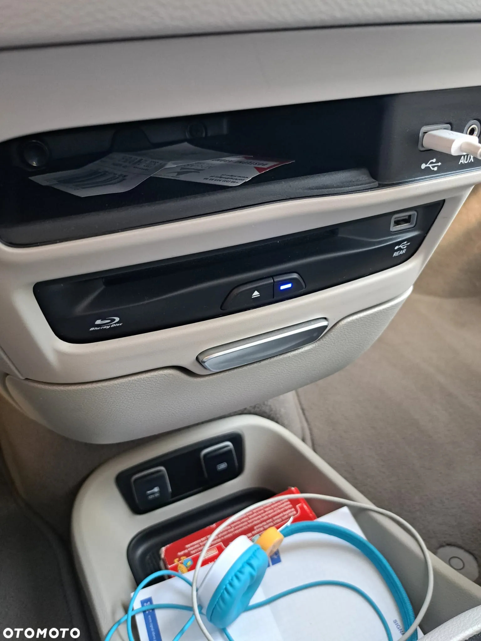 Chrysler Pacifica - 9