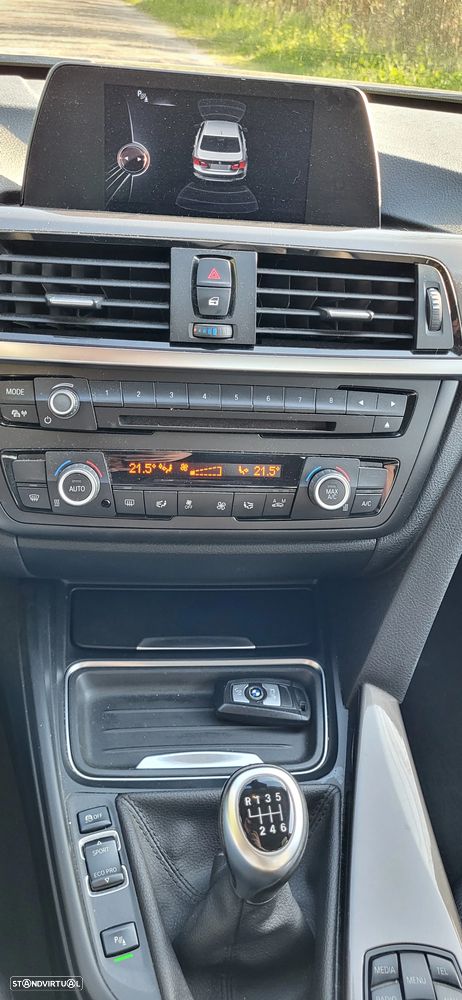 BMW 318 d Line Luxury - 11