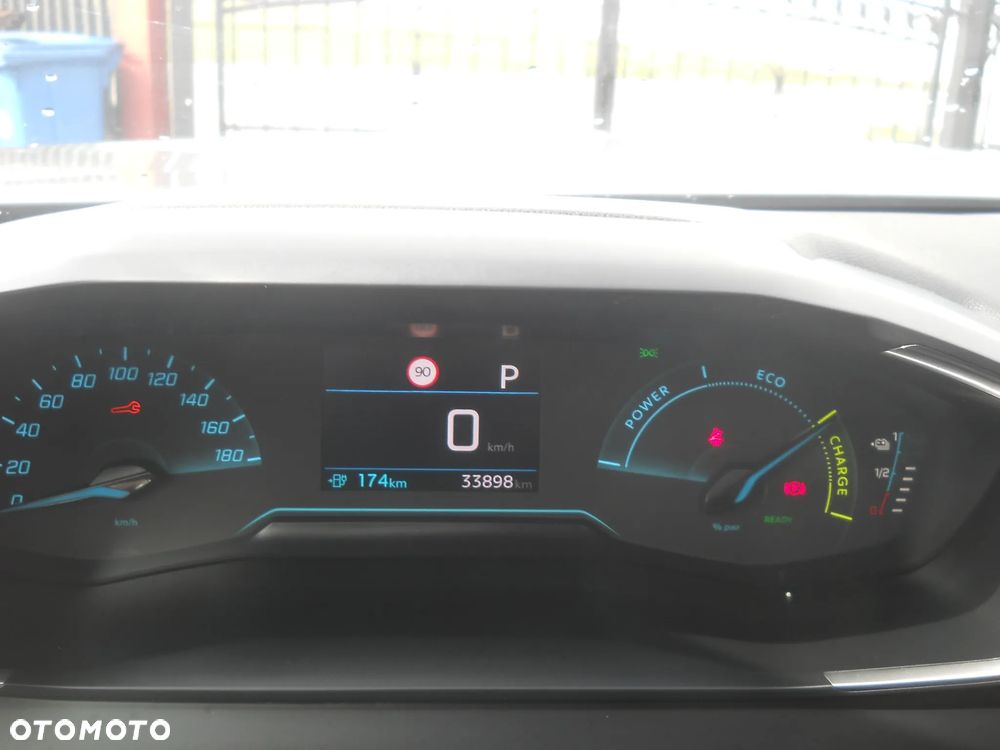 Peugeot 2008 156 Active - 11