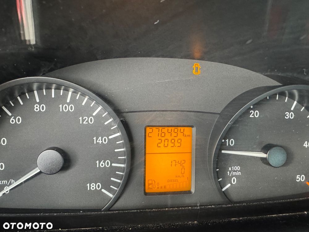 Mercedes-Benz Sprinter - 12