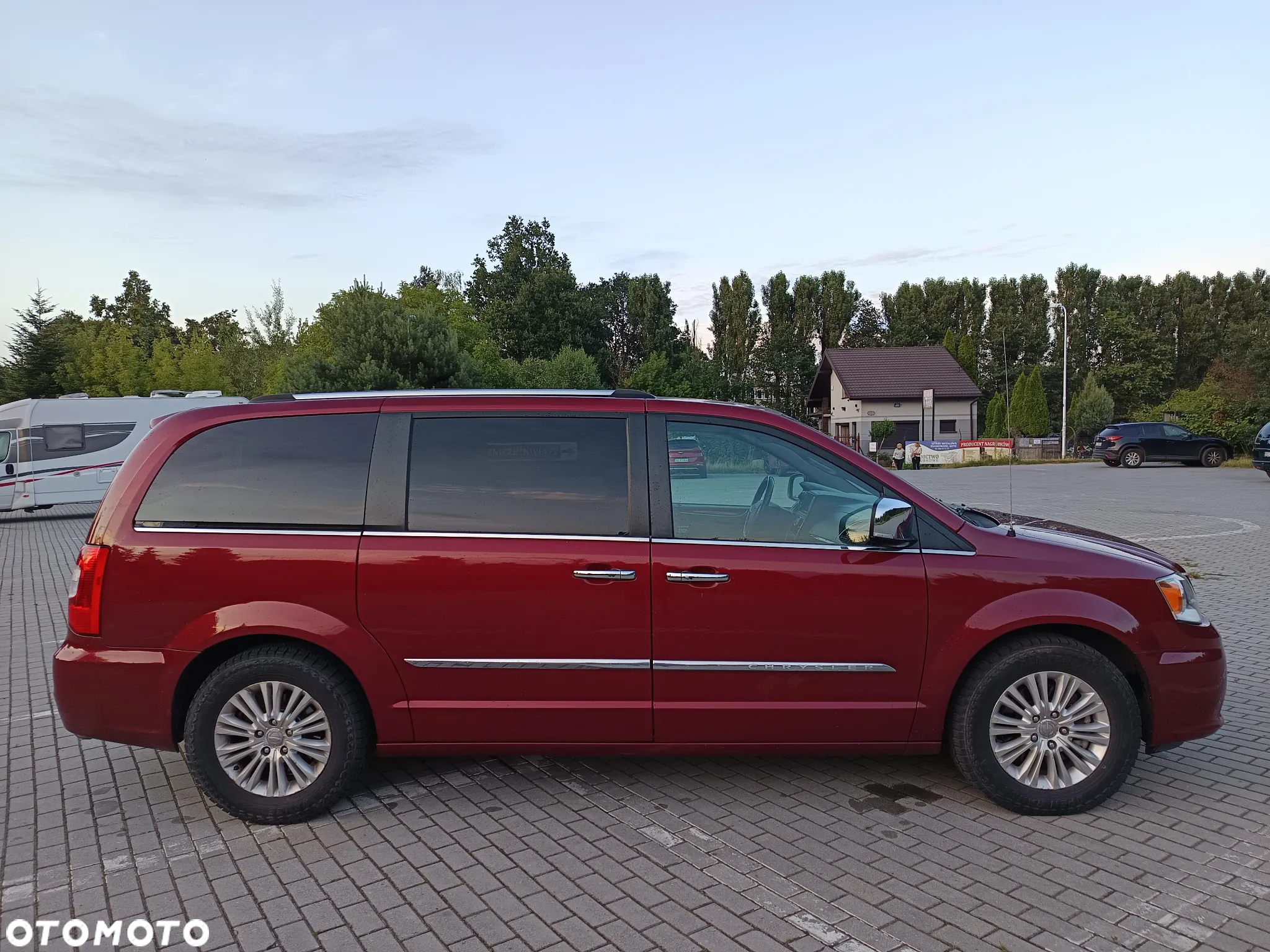 Chrysler Town & Country 3.6 Limited - 8