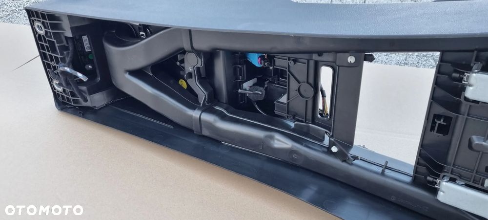 BMW 3 G20 G21 2019- Podłokietnik Oryginał Europa - 12