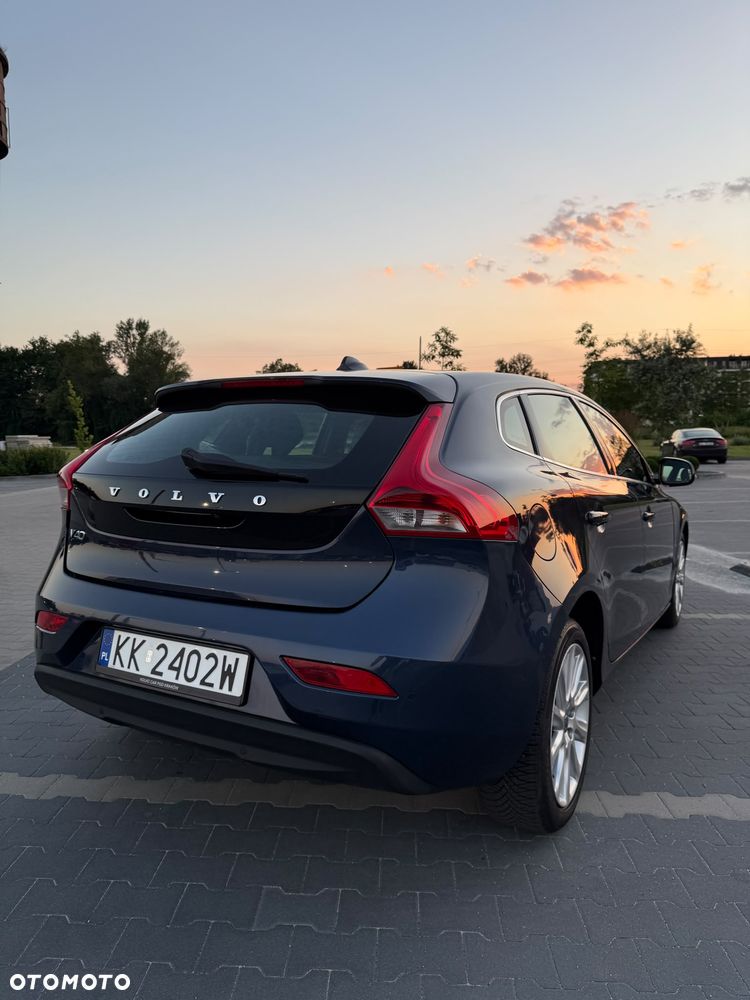 Volvo V40 D2 Summum - 6