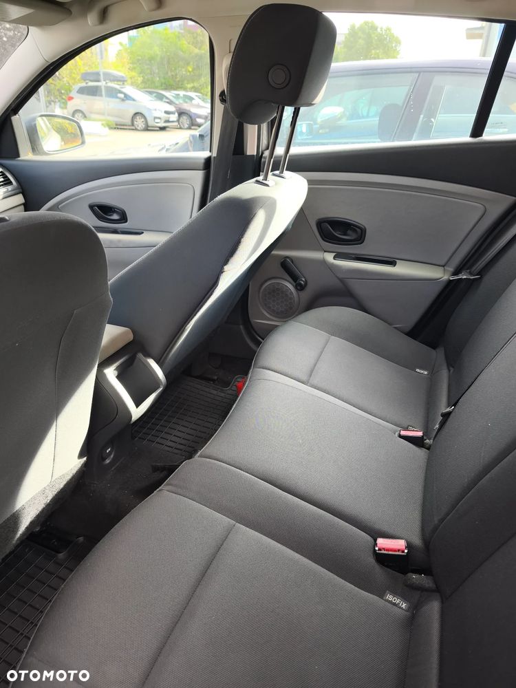 Renault Megane - 19
