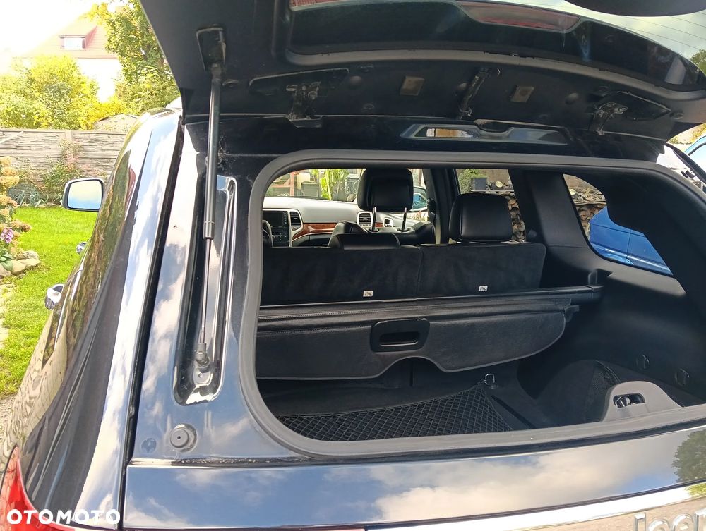 Jeep Grand Cherokee - 15