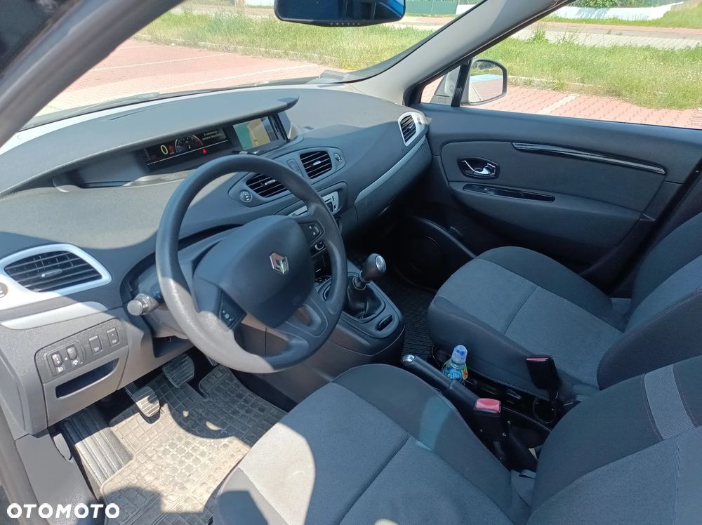 Renault Scenic - 5