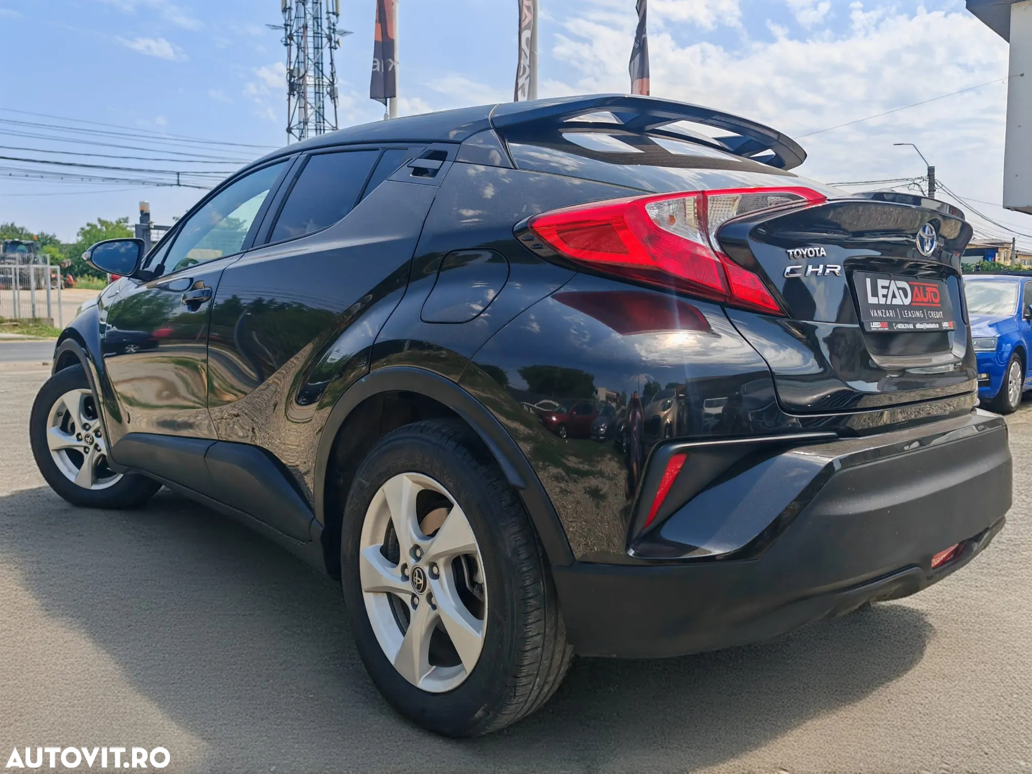 Toyota C-HR - 3