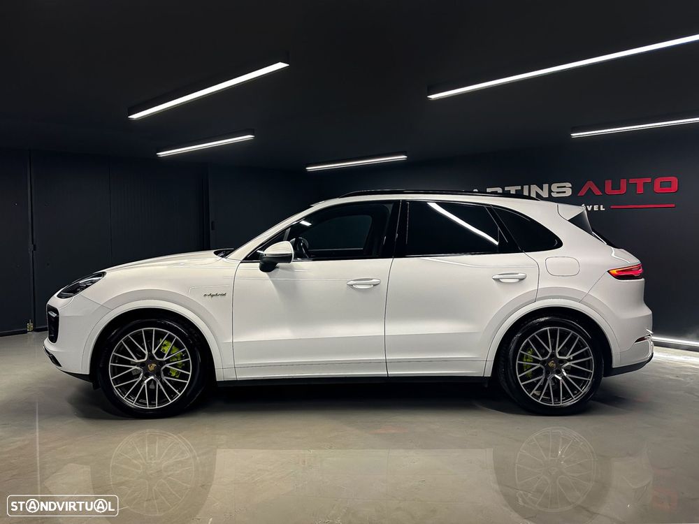 Porsche Cayenne E-Hybrid - 3