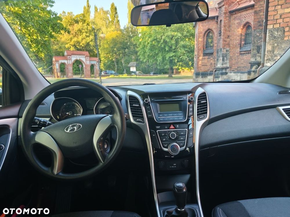 Hyundai i30 1.4 Passion - 28