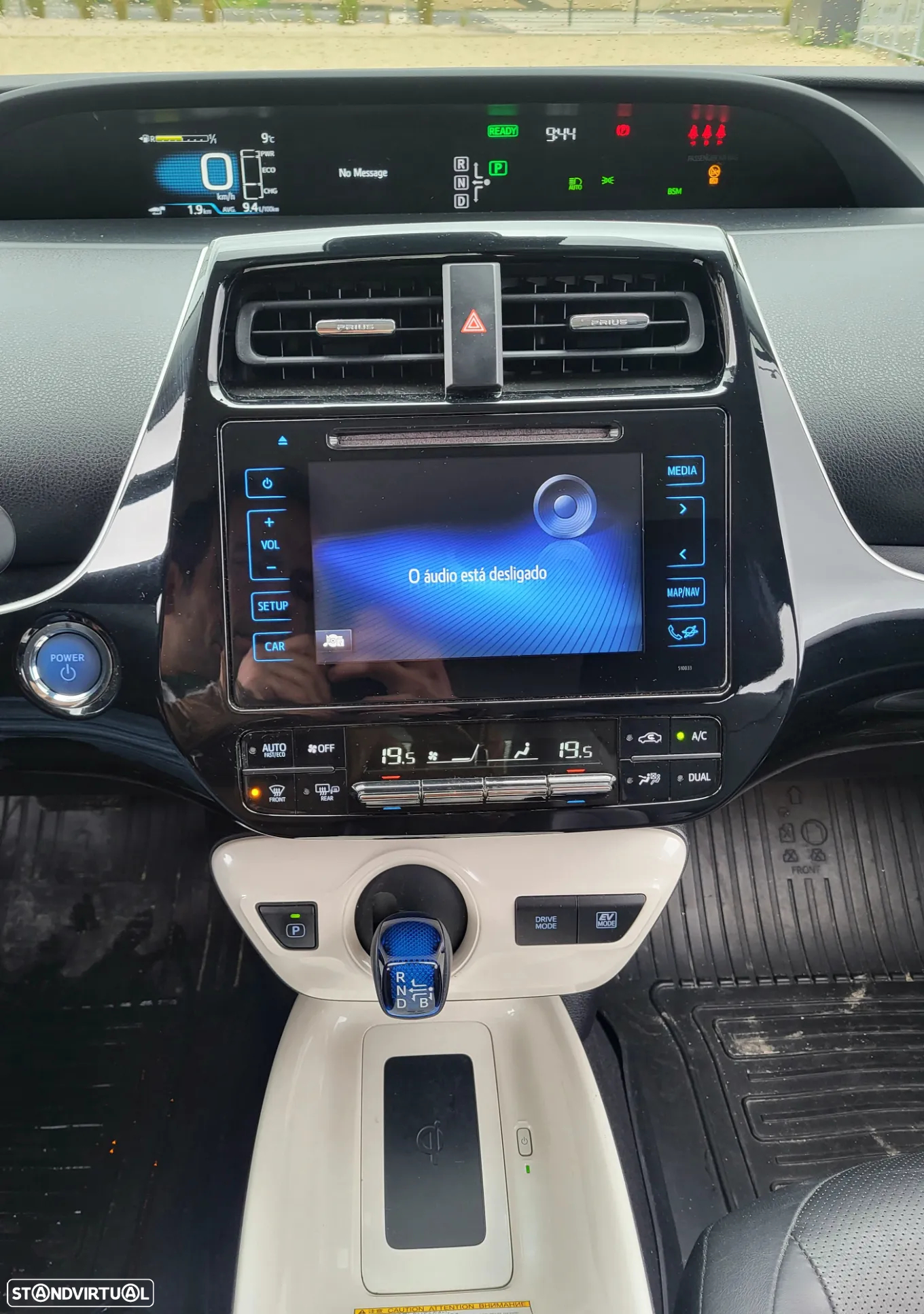 Toyota Prius 1.8 Luxury Pele - 20