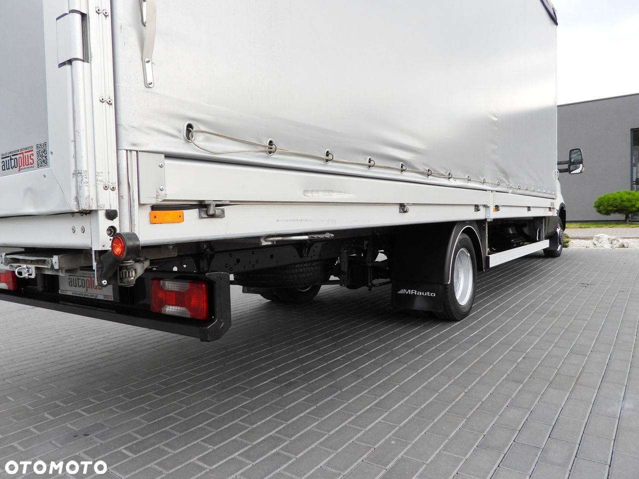 Iveco DAILY 50C15 PLANDEKA 12 PALET TEMPOMAT BLIŹNIACZE KOŁA KLIMATYZACJA  150KM - 19