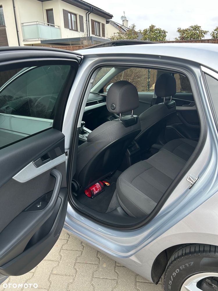 Audi A4 Limousine 40 TFSI - 7