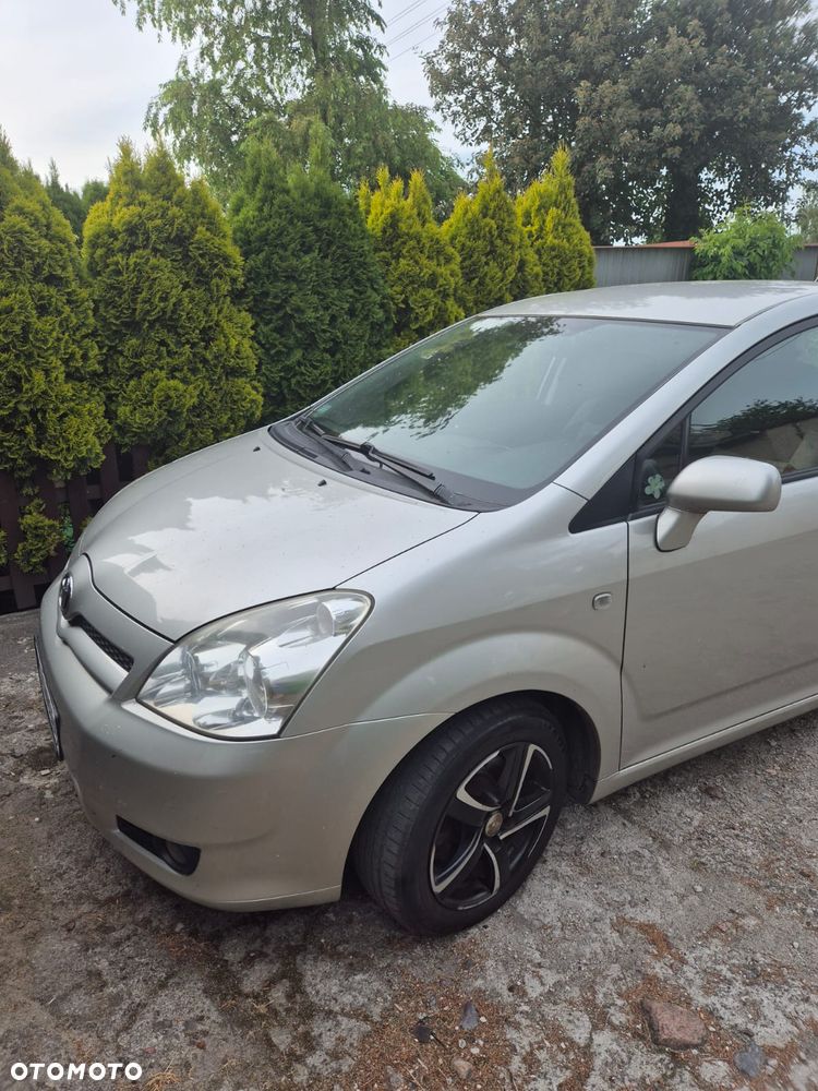 Toyota Corolla Verso 1.8 Gold + 7os - 11