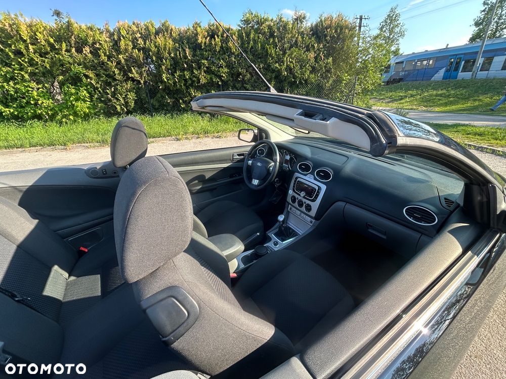 Ford Focus 2.0 16V Style - 4