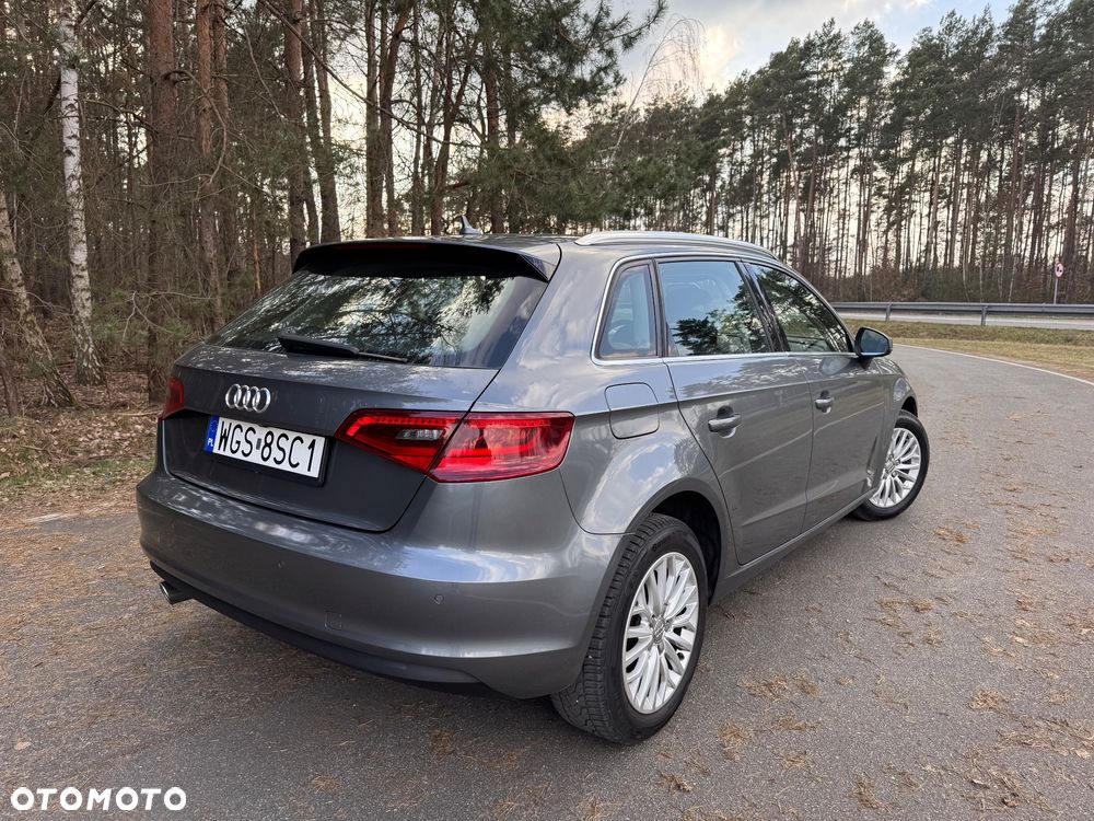 Audi A3 Sportback 1.6 TDI DPF Ambition - 4