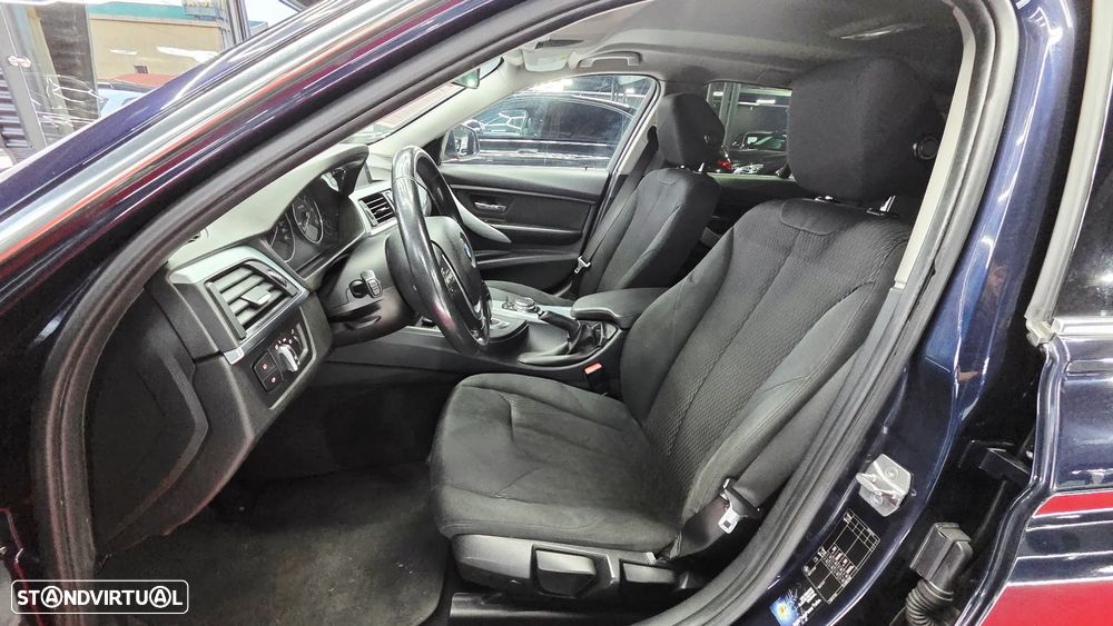 BMW 320 d EfficientDynamics Line Luxury Auto - 13