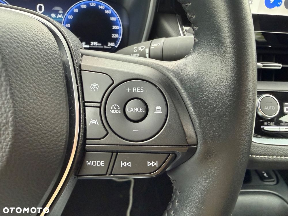 Toyota Corolla 1.8 Hybrid Comfort - 17
