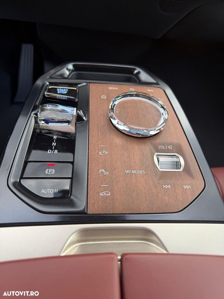 BMW iX - 6