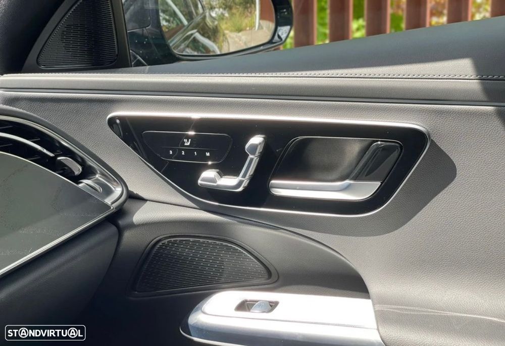 Mercedes-Benz E 300 de - 36