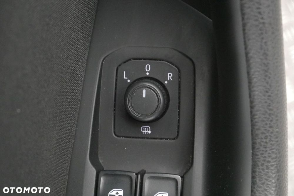 Volkswagen Passat Variant 2.0 TDI EVO Business - 28