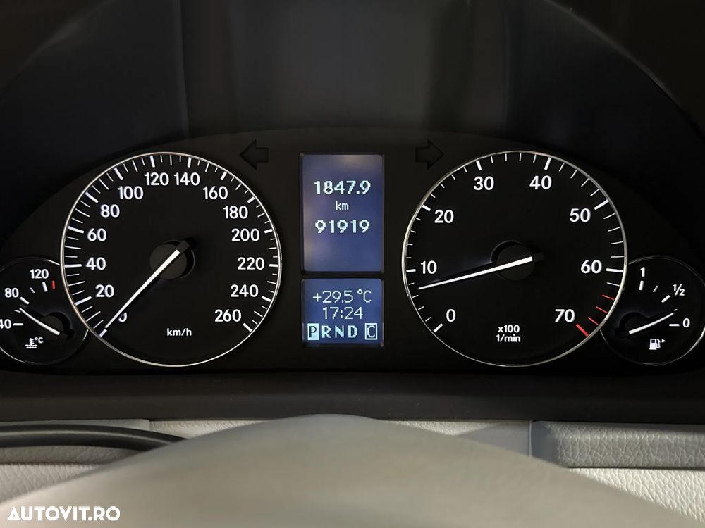 Mercedes-Benz C - 10