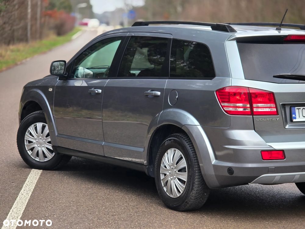 Dodge Journey 2.4 SE - 37