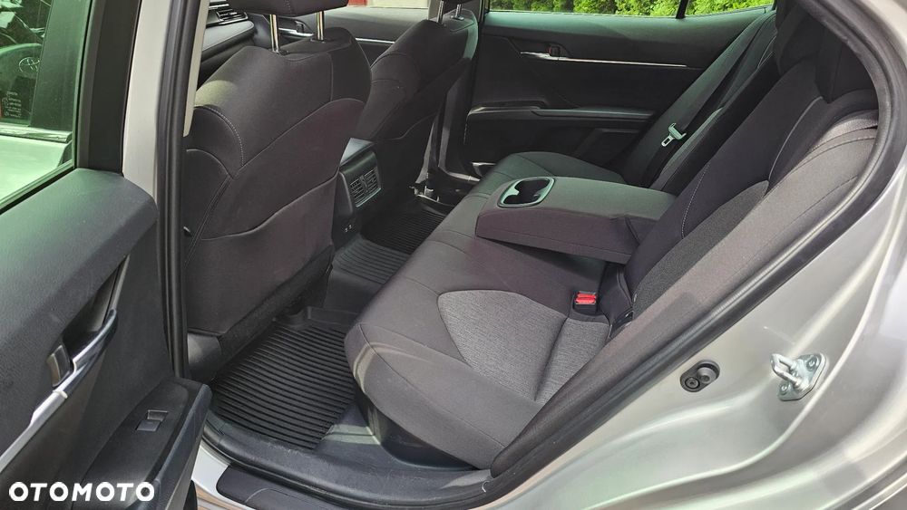 Toyota Camry 2.5 Hybrid Comfort CVT - 19