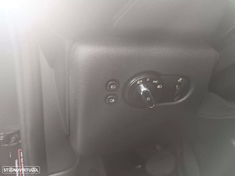 MINI 3 Portas Cooper S Aut. - 25