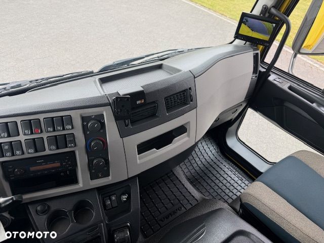 Volvo FL 250 Kontener 8,5 M / Niski przebieg / Super Stan - 8