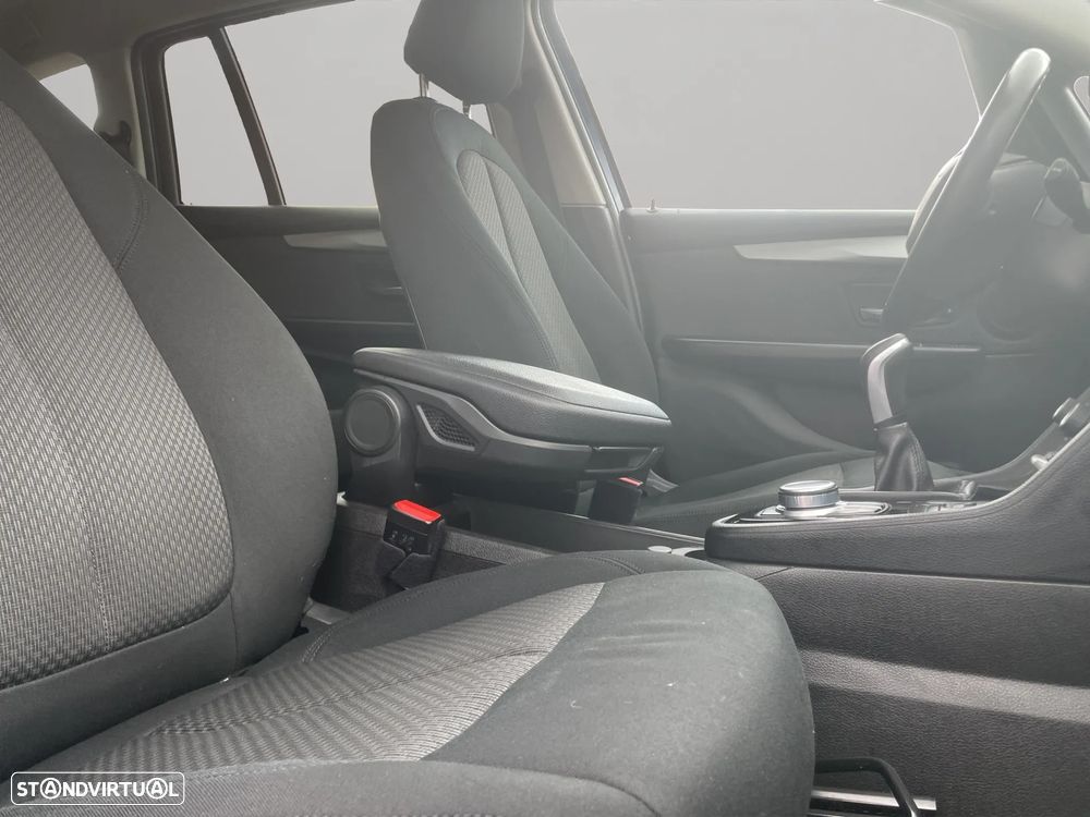 BMW 216 Gran Tourer i 7L Advantage - 18