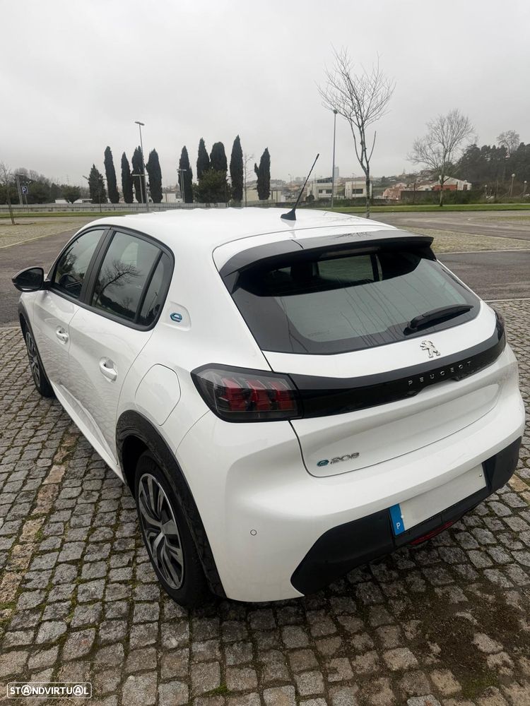 Peugeot e-208 50 kWh Active Pack - 2