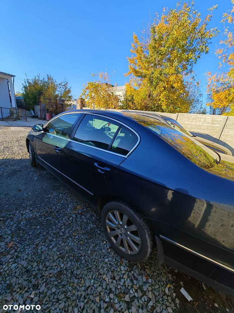 Volkswagen Passat - 18