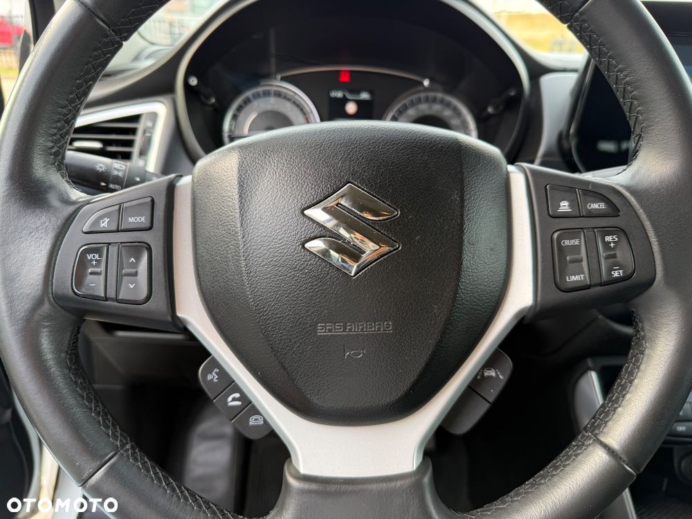 Suzuki S-Cross 1.4 SHVS Premium - 38