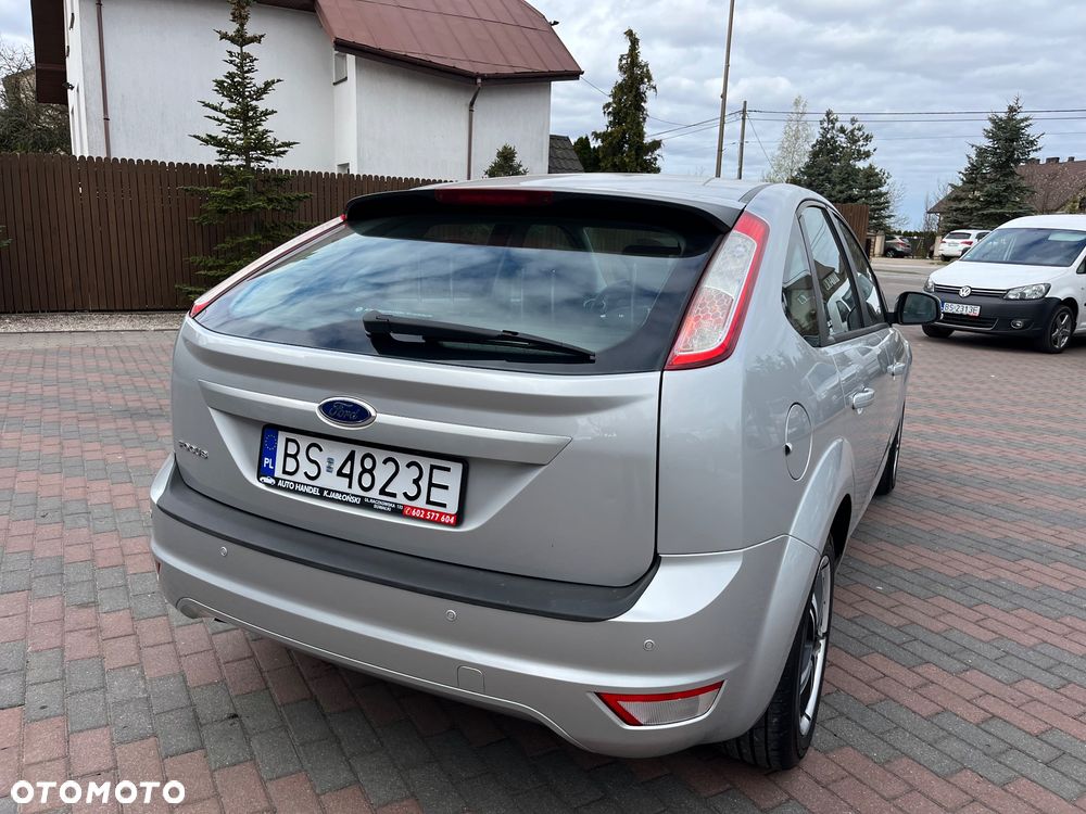 Ford Focus 1.6 Ti-VCT Trend + - 4