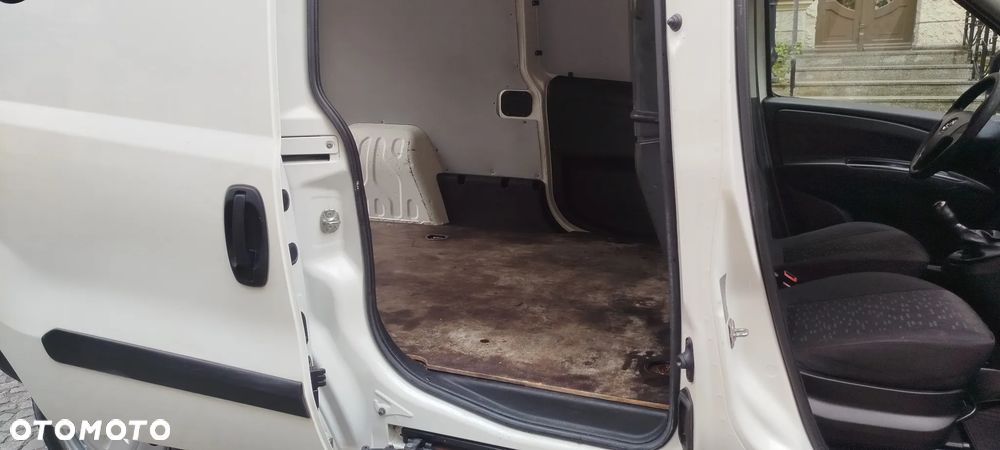 Opel Combo - 15