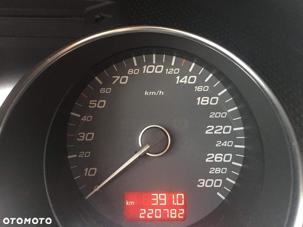 Audi S8 5.2 FSI Quattro - 5