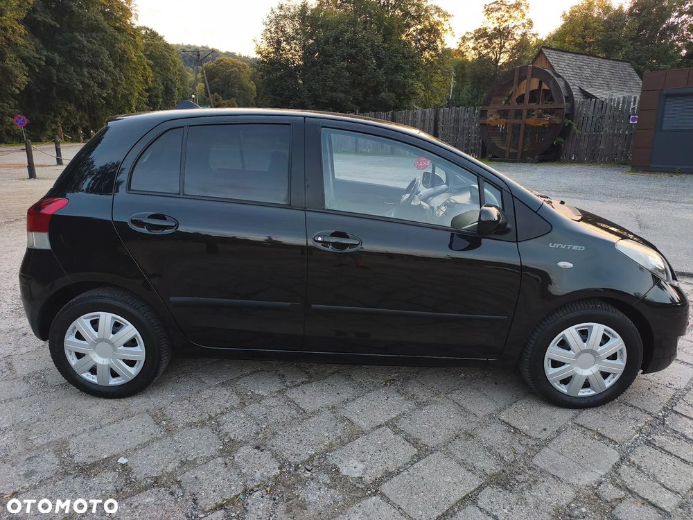Toyota Yaris - 6