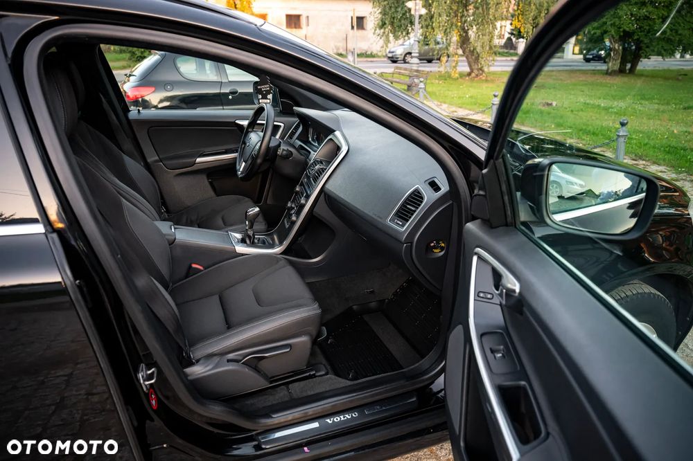 Volvo XC 60 D4 Kinetic - 21