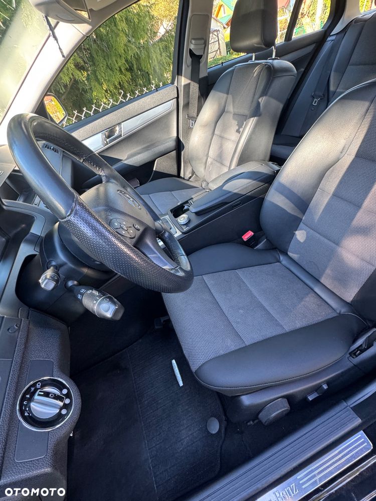 Mercedes-Benz Klasa C 220 CDI DPF Automatik BlueEFFICIENCY Avantgarde - 6