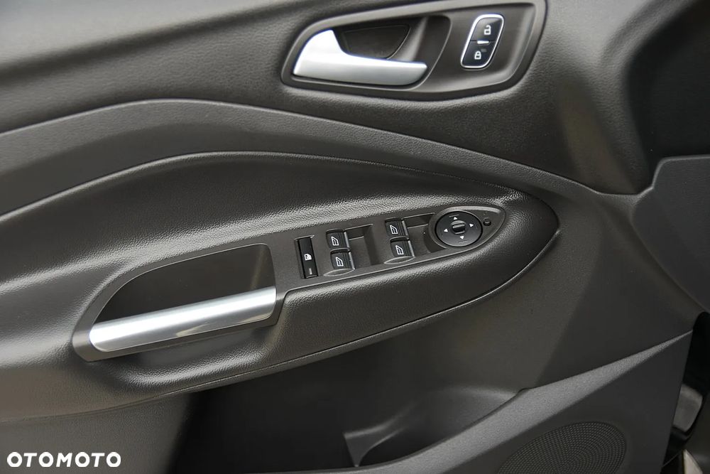 Ford Kuga 2.0 TDCi 4x4 Titanium - 30